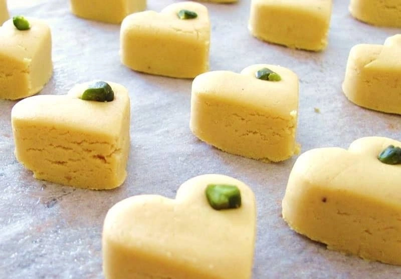 طرز تهیه شیرینی نخودچی